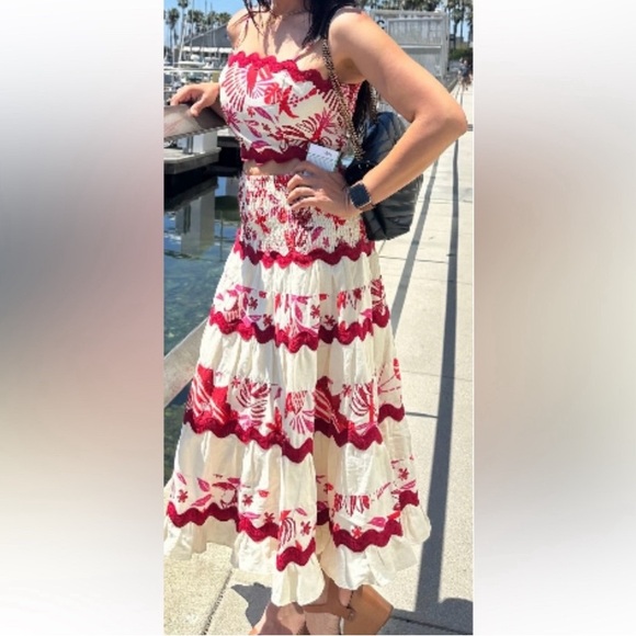 Caroline Constas Dresses & Skirts - M🔖 CAROLINE CONSTAS Linen Scalloped Two Piece Skirt Set Floral Red Cream Ivory